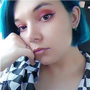 Profesora de audiovisuales, cine, diseño gráfico y visión artística